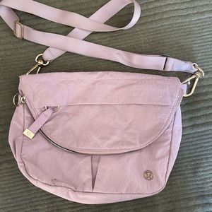 Light pink lululemon all night festival bag